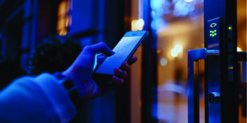 Portarias remotas e a evolução da segurança nos condomínios brasileiros